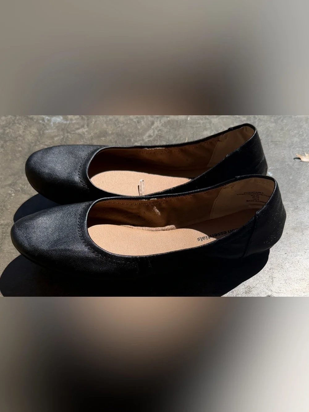 Amazon Essentials Black Women's Ballet Flats size 8